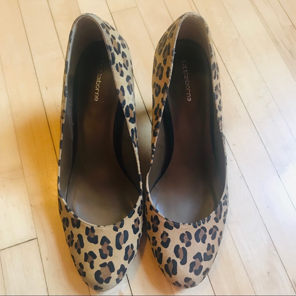 Animal Print high heal shoes Liz Claiborne Size 8